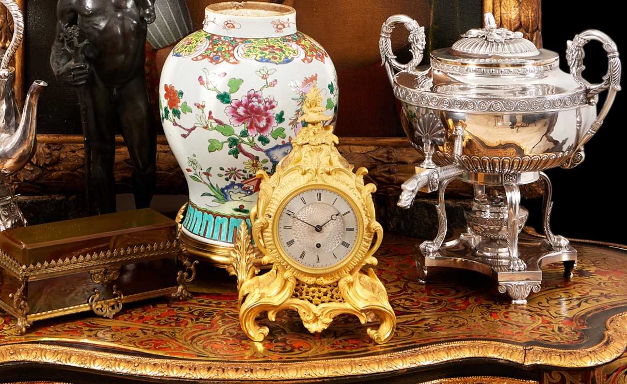 A FINE 1840'S ENGLISH GILT BRONZE MANTEL CLOCK BY HENRY BLUNDELL, LONDON