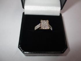 9ct Gold Diamond Art Deco Style Ring