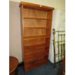 A MODERN OPEN FLOORSTANDING BOOKCASE H-187 W-91 CM