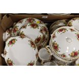 A TRAY OF ROYAL ALBERT OLD COUNTRY ROSES TEA AND DINNERWARE
