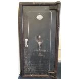 A LARGE CHUBB SAFE H 48" W 29" D 26" PLEASE NOTE THIS ITEM IS OFFSITE A VIEWING CAN BE ARRANGED