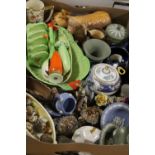 A TRAY OF ASSORTED CERAMICS AND COLLECTABLES ETC TO INCLUDE BESWICK WARE, WADE, WEDGWOOD