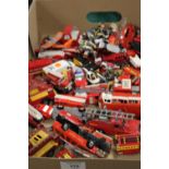 A COLLECTION OF VINTAGE DIE CAST FIRE ENGINES AND VEHICLES ETC PLUS A SELECTION OF CAST METAL