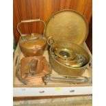 A TRAY OF ASSORTED METALWARE TO INC A STAMPED KESWICK TRAY ETC