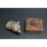 A NOVELTY BLACK FOREST STYLE STAMP BOX IN THE FORM OF AN OWL, together with a fox head vesta case, W