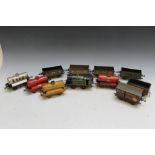 A COLLECTION OF OO GAUGE TO INCLUDE A GREAT WESTERN 6600 LOCOMOTIVE, with advertising rolling