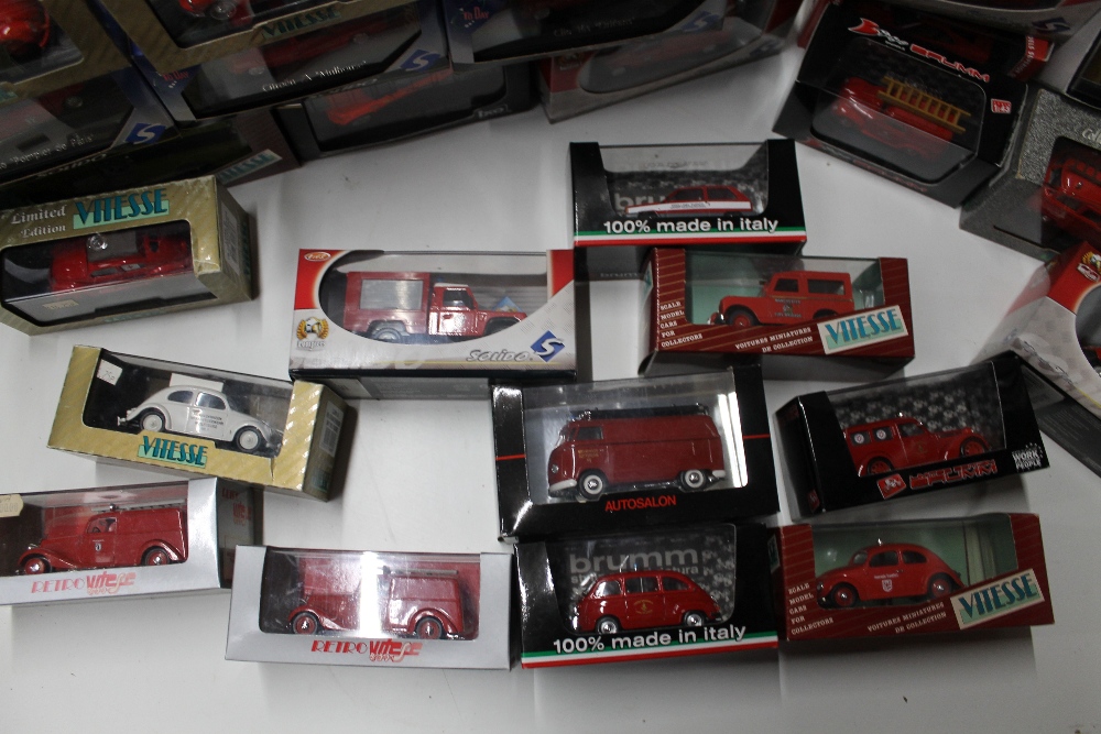 A BOX CONTAINING TWENTY SEVEN BOXED EMERGENCY SERVICES VEHICLES, to include Vitesse (11), Brum ( - Image 2 of 2