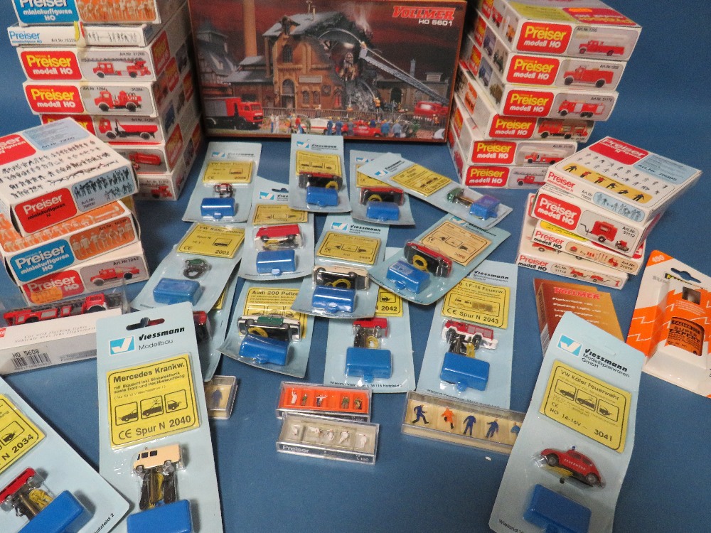 BOXED VOLLMER MODEL KITS H05601, N7780 AND N7738, together with eighteen Preiser Model HD kits and a - Image 2 of 2