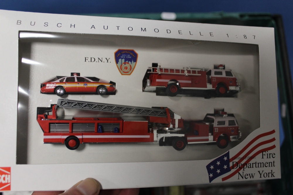 THIRTY THREE BOXED PREISER MODEL KITS AND MODEL FIRE ENGINES, together with thirty two boxed Busch - Image 2 of 2