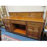 A LARGE EDWARDIAN MAHOGANY SERVING SIDEBOARD W-214 CM