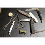 A SMALL COLLECTION OF VINTAGE POCKET KNIVES ETC