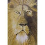 A MODERN UNFRAMED OIL ON CANVAS HEAD PORTRAIT OF A LION SIGNED JULIE WILKES LOWER RIGHT