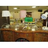 A COLLECTION OF SIX ASSORTED TABLE LAMPS TO INCLUDE A BANKERS LAMP