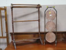 AN EASTERN COPPER CAKE STAND WITH A MAHOGANY TOWEL RAIL (2)