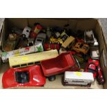 A TRAY OF ASSORTED MODEL CARS TO INCLUDE MATCHBOX, LESNEY ETC