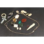 ANTIQUE AND VICTORIAN JEWELLERY ITEMS