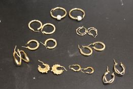 APPROX NINE PAIRS OF 9 CARAT GOLD EARRINGS ETC, APPROX COMBINED WEIGHT 19G