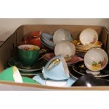 A TRAY OF ASSORTED EDWARDIAN BONE CHINA HARLEQUIN COLOURED FLORAL CUPS, SAUCERS ETC