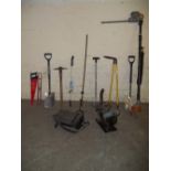 A SELECTION OF GARDEN TOOLS TO INCLUDE A DONKEY ENGINE