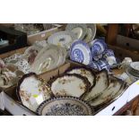FOUR TRAYS OF ASSORTED CERAMICS TO INCLUDE MAPLE & Co CABINET PLATES