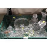 A TRAY OF ASSORTED GLASSWARE TO INCLUDE DECANTERS
