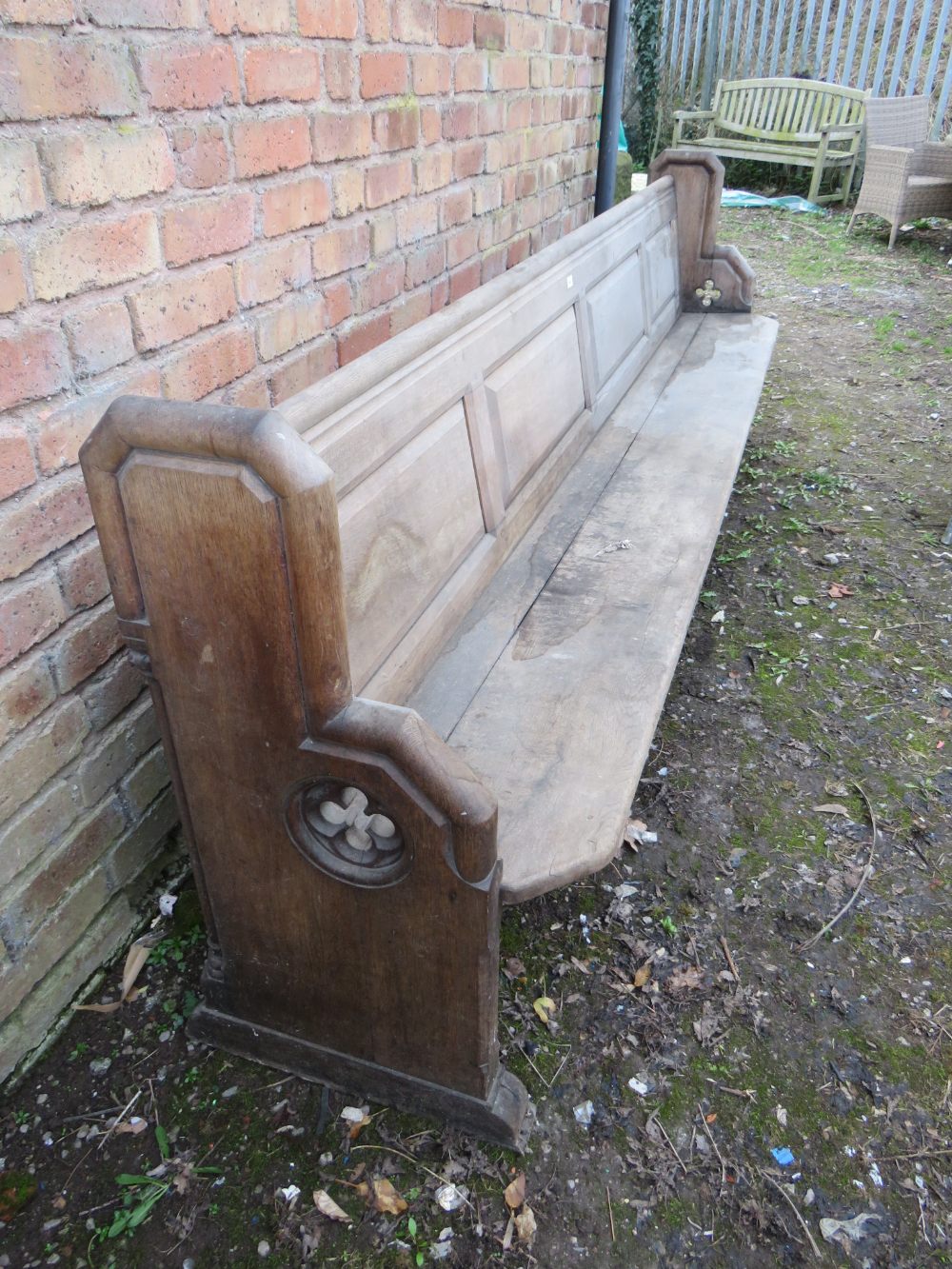 A LARGE GOTHIC CHURCH PEW L-280 CM - Image 5 of 7