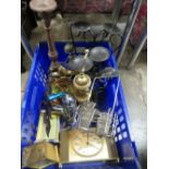 A TRAY OF ASSORTED METALWARE ETC TO INCLUDE CAST METAL CANDLESTICKS, CARRIAGE CLOCKS ETC