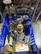 A TRAY OF ASSORTED METALWARE ETC TO INCLUDE CAST METAL CANDLESTICKS, CARRIAGE CLOCKS ETC