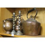 A COLLECTION OF METALWARE TO INCLUDE COPPER KETTLE, ETC