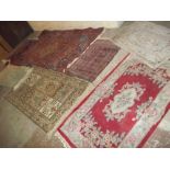 A SELECTION OF 6 RUGS