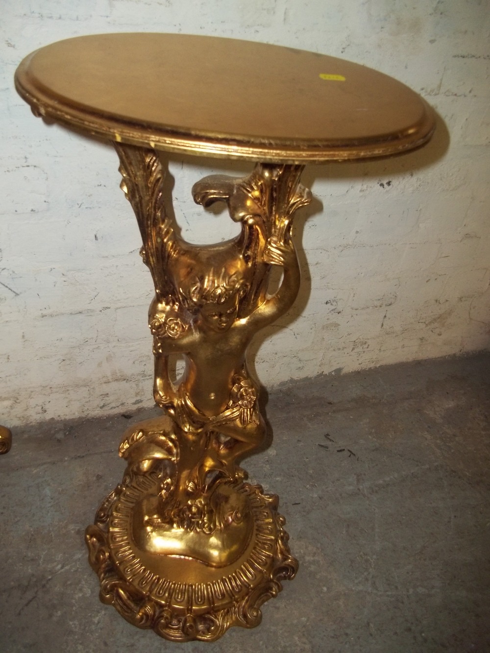 TWO MODERN GOLD FINISHED ITEMS TO INCLUDE A DEMI LUNE AND A PLANT STAND - Image 3 of 3