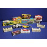 A BOXED TELSALDA BENTLEY WITH SPEEDBOAT 20680, together with a boxed battery operated aqua car,