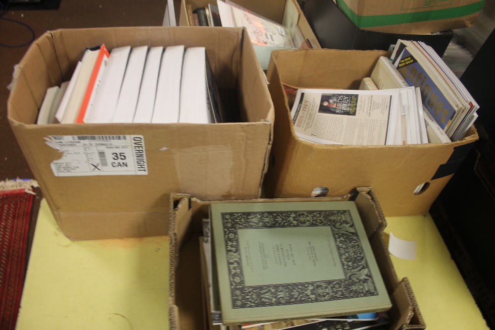 A QUANTITY OF BOOK AND MANUSCRIPT AUCTION CATALOGUES (3 TRAYS)