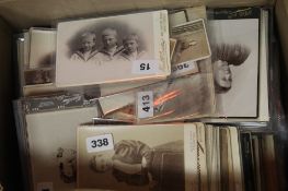 A BOX OF OVER 200 CARTES DE VISITES, cabinet cards of various sizes
