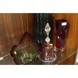 FOUR VINTAGE PIECES OF GLASS TO INCLUDE A VICTORIAN CRANBERRY BELL, LARGE FREEFORM MURANO GLASS