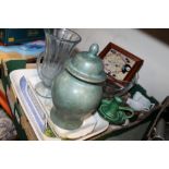 A TRAY OF ASSORTED CERAMICS AND GLASSWARE TO INCLUDE AN ART DECO GLASS VASE, PORTMEIRION. SPODE,