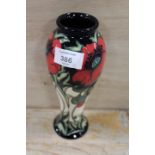 A BOXED MOORCROFT VASE 2020 POPPY PATTERN SHAPED DECORATIVE VASE