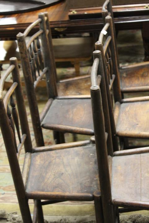 A COLLECTION OF EIGHT ASSORTED ANTIQUE CHAIRS TO INCLUDE PUSH SEAT AND SPINDLE BACK EXAMPLES - Image 4 of 5