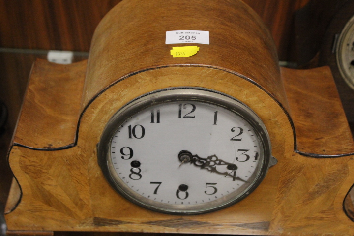 TWO VINTAGE WOODEN CASED MANTLE CLOCKS - Image 4 of 5