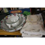 A CERAMIC WASH BOWL AND CHAMBER POT TOGETHER WITH A COLLECTION OF ASSORTED LINEN