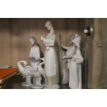 A COLLECTION OF 7 LLADRO FIGURINES