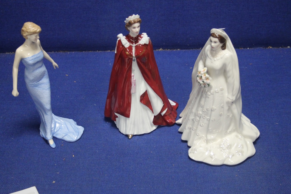 TWO ROYAL WORCESTER FIGURES AND QUEEN ELIZABETH II TOGETHER WITH A ROYAL DOULTON FIGURINE OF LADY