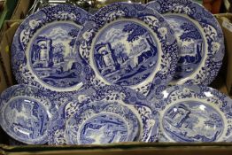 A BOX OF SPODE 'ITALIAN' PATTERN BLUE AND WHITE PLATES