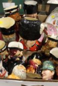 A TRAY OF ASSORTED CHARACTER AND TOBY JUGS TO INCLUDE ROYAL DOULTON 'GUARDSMAN' ETC