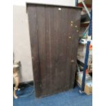 AN OLD SINGLE DOOR CUPBOARD H-185 CM W-99 CM