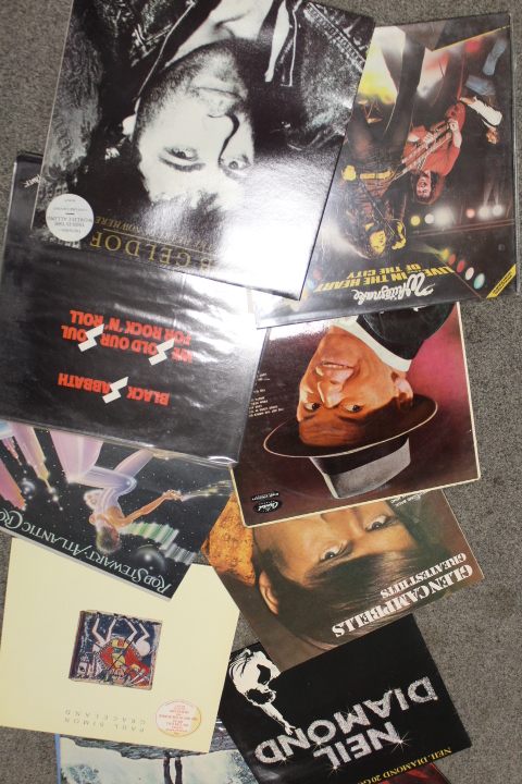 A TRAY LP RECORDS TO INCLUDE BLACK SABBATH, ROD STEWART, WHITESNAKE, BOB DYLAN, ROLLING STONES, ELLA - Image 3 of 4