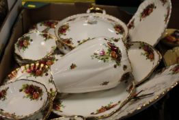 A TRAY OF ROYAL ALBERT OLD COUNTRY ROSES CERAMICS TO INCLUDE A LIDDED TUREEN