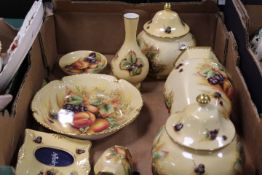 A TRAY OF ASSORTED AYNSLEY ORCHARD GOLD CERAMICS