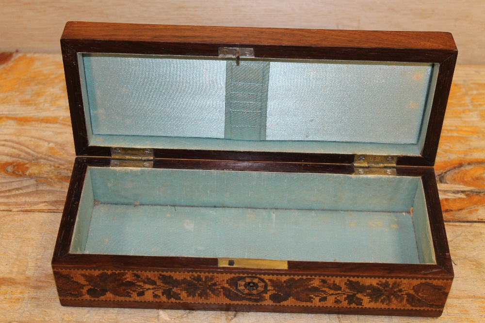 A TUNBRIDGEWARE INLAID BOX WITH LINED INTERIOR - Image 2 of 2