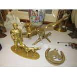 A SELECTION OF FOUR HEAVY BRASS ITEMS TO INCLUDE AN EAGLE ON BRANCH, DOG, etc. (4)